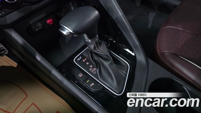Kia Niro 1.6 HEV Noblesse Special 2020 — фото 9