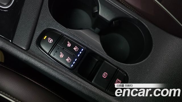 Kia Niro 1.6 HEV Noblesse Special 2020 — фото 17