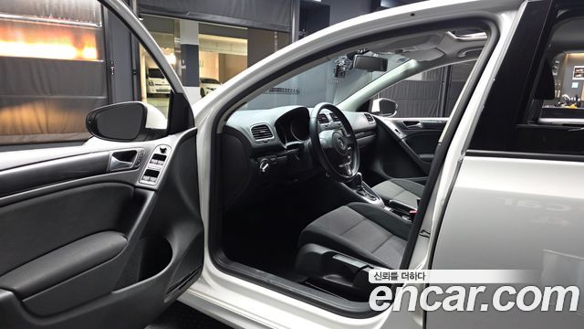 Volkswagen Golf (VI) 2.0 TDI StyleEdition 2013 — фото 10