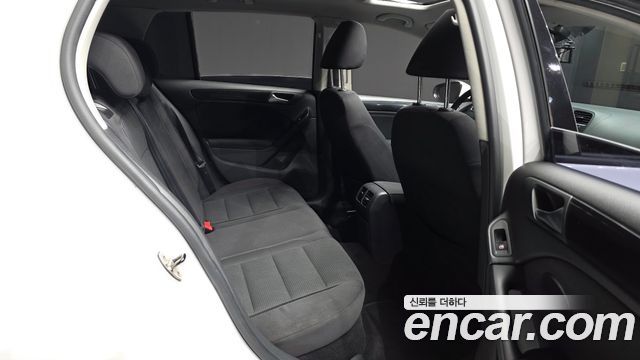 Volkswagen Golf (VI) 2.0 TDI StyleEdition 2013 — фото 12