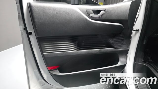 Hyundai ST1 Cargo Premium 2025 — фото 24