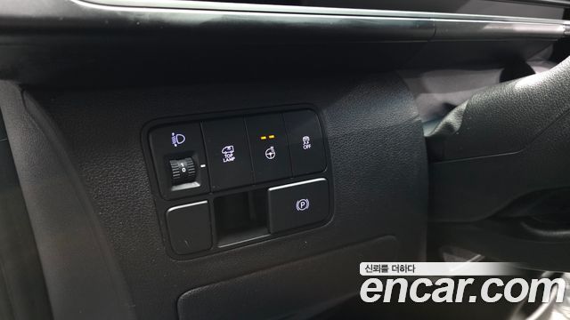 Hyundai ST1 Cargo Premium 2025 — фото 31