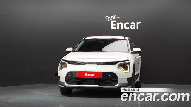 Kia Niro EV Air 2023 — фото 3