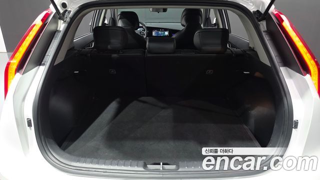 Kia Niro EV Air 2023 — фото 20