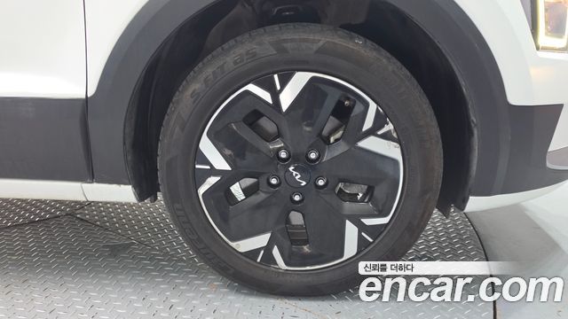 Kia Niro EV Air 2023 — фото 21