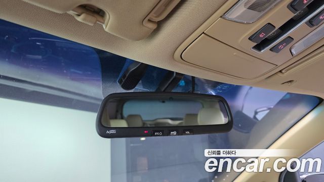 Kia Carnival 9-seater Prestige 2017 — фото 17