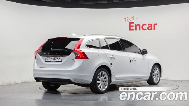 Volvo V60 D2 1st 2015 — фото 2