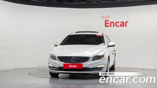 Volvo V60 D2 1st 2015 — фото 3