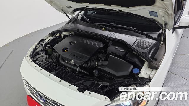 Volvo V60 D2 1st 2015 — фото 6