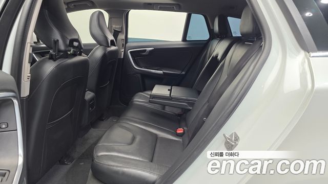 Volvo V60 D2 1st 2015 — фото 12