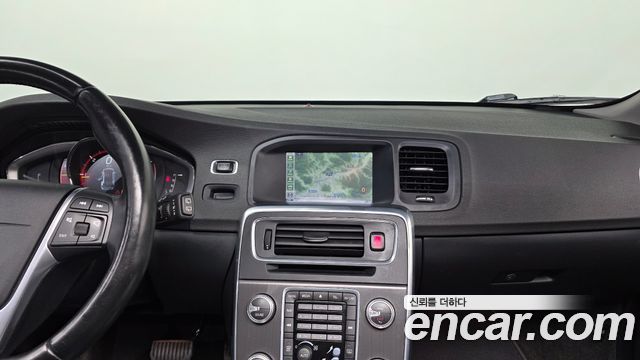 Volvo V60 D2 1st 2015 — фото 14