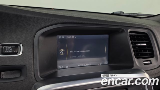 Volvo V60 D2 1st 2015 — фото 16
