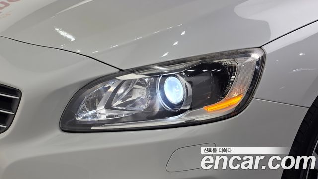 Volvo V60 D2 1st 2015 — фото 22