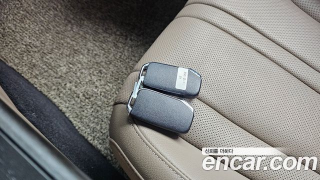 Kia K8 Hybrid Noblesse Lite 2022 — фото 15