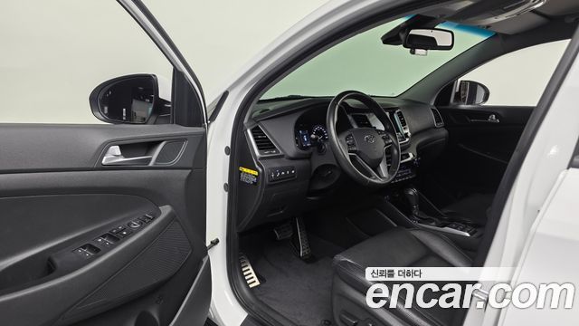Hyundai Tucson Diesel 2.0 2WD Modern 2018 — фото 10