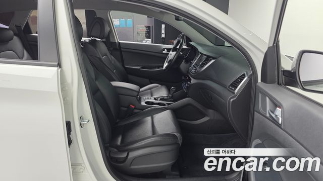 Hyundai Tucson Diesel 2.0 2WD Modern 2018 — фото 15