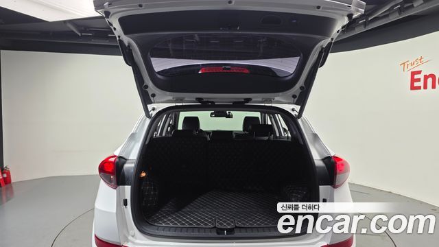 Hyundai Tucson Diesel 2.0 2WD Modern 2018 — фото 24