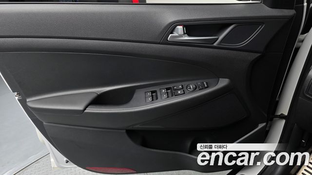 Hyundai Tucson Diesel 2.0 2WD Modern 2018 — фото 30