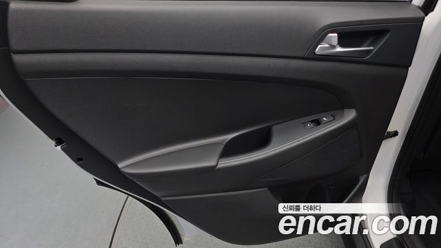 Hyundai Tucson Diesel 2.0 2WD Modern 2018 — фото 31