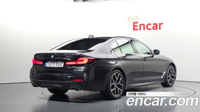 BMW 5 Series (G30) 530i xDrive M Sport Package 2023 — фото 2