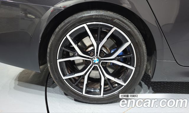 BMW 5 Series (G30) 530i xDrive M Sport Package 2023 — фото 5