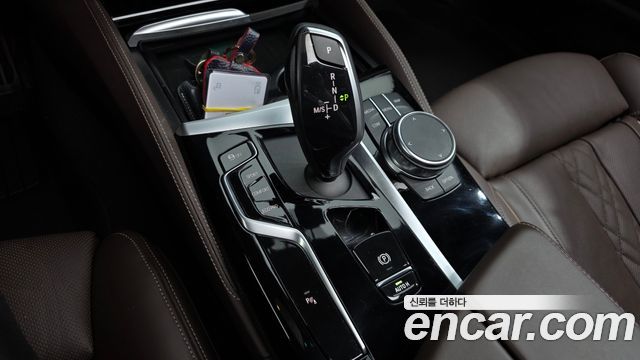 BMW 5 Series (G30) 530i xDrive M Sport Package 2023 — фото 9