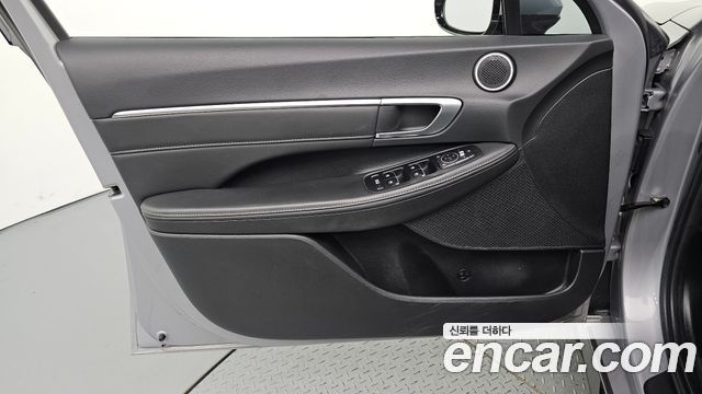 Hyundai Sonata The Edge (DN8) 2.0 LPG(Taxi) Mobility 2025 — фото 24