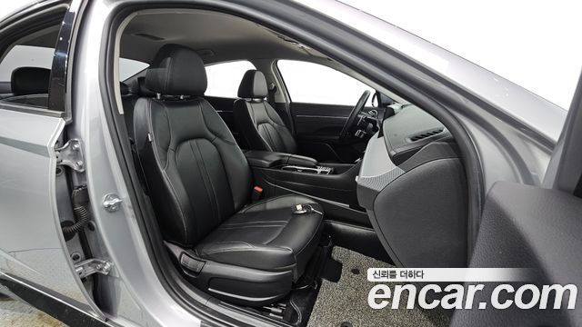 Hyundai Sonata The Edge (DN8) 2.0 LPG(Taxi) Mobility 2025 — фото 26