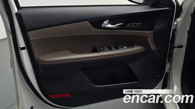 Kia K3 Noblesse 2019 — фото 24