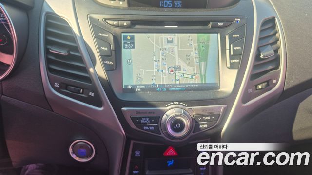Hyundai Avante 1.6 GDi Premium Standard 2014 — фото 16