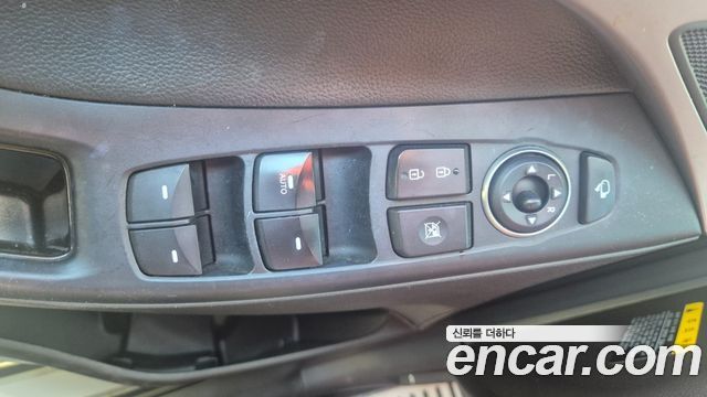 Hyundai Avante 1.6 GDi Premium Standard 2014 — фото 20