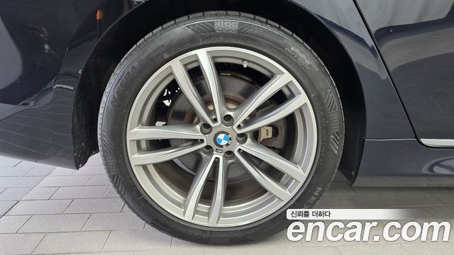 BMW 7 Series (G11) 740e iPerformance M Sport 2018 — фото 5