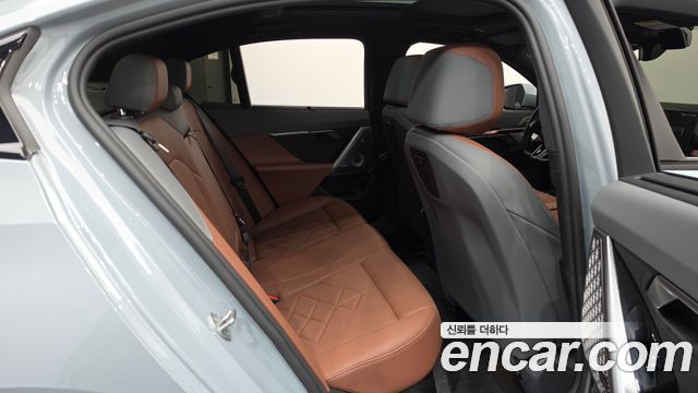 BMW i5 (G60) xDrive 40 M Sport 2026 — фото 11