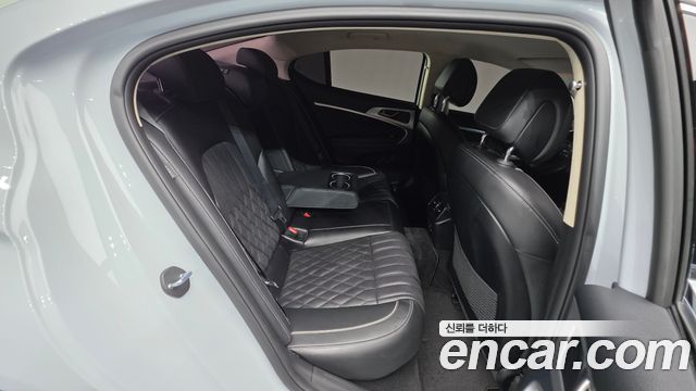 Genesis G70 Gasoline 3.3T 2WD 2021 — фото 18