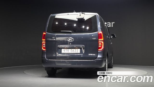 Hyundai Grand Starex Van 5-Seater Modern 2019 — фото 4