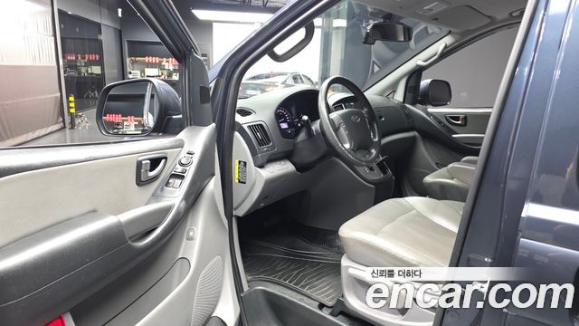 Hyundai Grand Starex Van 5-Seater Modern 2019 — фото 10