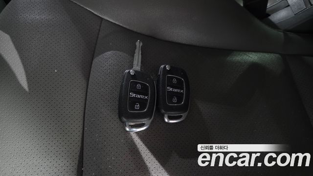 Hyundai Grand Starex Van 5-Seater Modern 2019 — фото 18