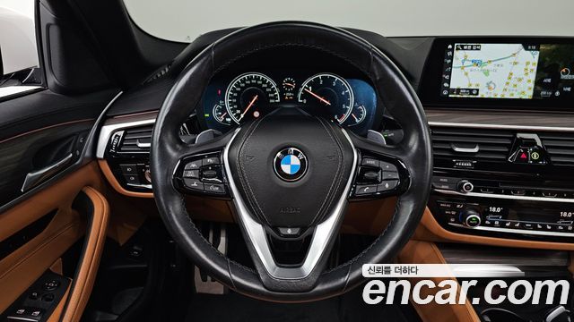 BMW 5 Series (G30) 520d M Sport Package Plus 2017 — фото 17