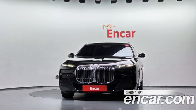 BMW 7 Series (G70) 740i xDrive M Sport Limited 2024 — фото 3