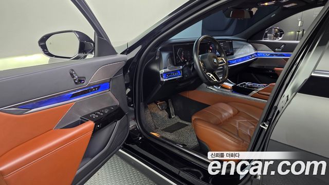 BMW 7 Series (G70) 740i xDrive M Sport Limited 2024 — фото 10
