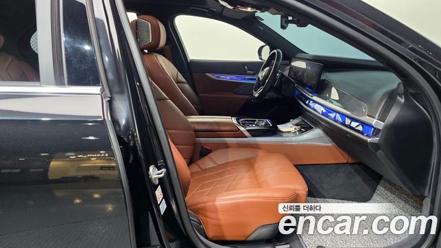 BMW 7 Series (G70) 740i xDrive M Sport Limited 2024 — фото 11