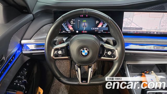 BMW 7 Series (G70) 740i xDrive M Sport Limited 2024 — фото 13