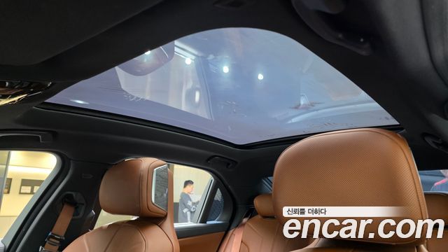 BMW 7 Series (G70) 740i xDrive M Sport Limited 2024 — фото 18