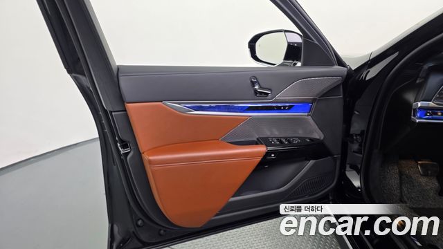 BMW 7 Series (G70) 740i xDrive M Sport Limited 2024 — фото 24