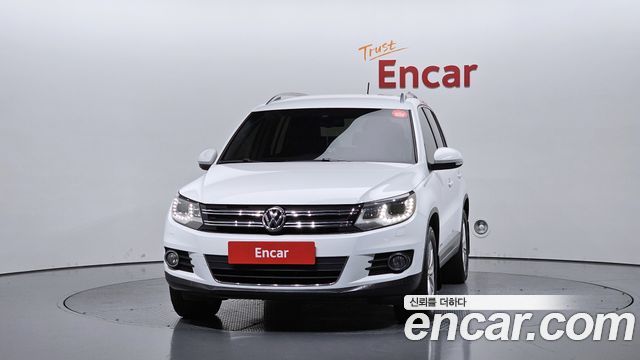 Volkswagen Tiguan 2.0 TDI Comfort 5N 2015 — фото 3