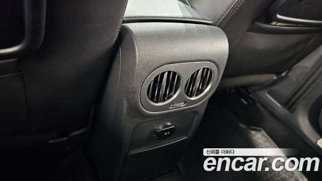 Volkswagen Tiguan 2.0 TDI Comfort 5N 2015 — фото 19