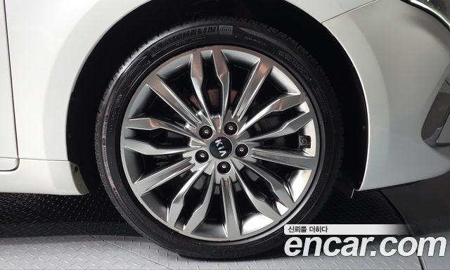 Kia K7 Premier 3.0 GDI Signature 2020 — фото 21