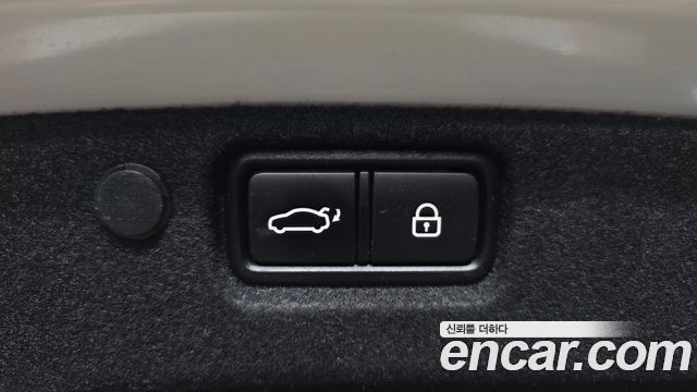 Kia K7 Premier 3.0 GDI Signature 2020 — фото 32