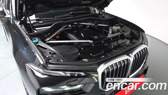 BMW X7 (G07) xDrive 40i M Sport 6STR 2024 — фото 6
