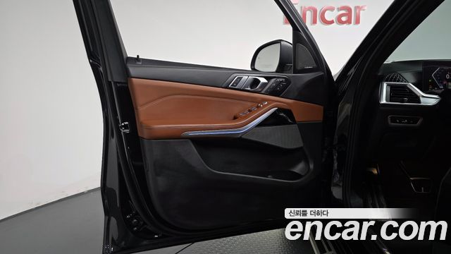 BMW X7 (G07) xDrive 40i M Sport 6STR 2024 — фото 24